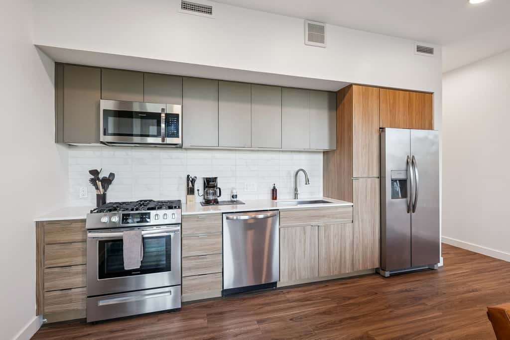 CozySuites Adeline SDO - valet parking, gym, pool!