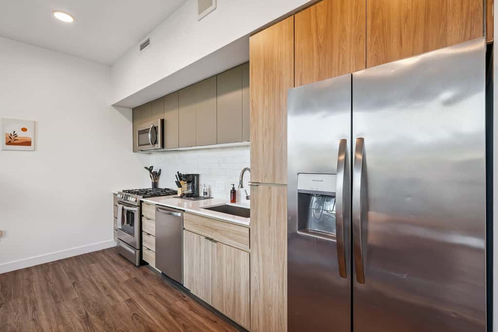 CozySuites Adeline SDO - valet parking, gym, pool!