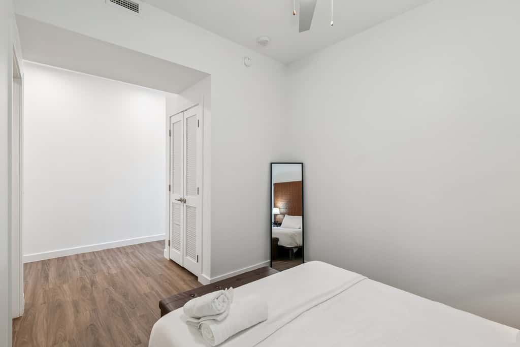 CozySuites Adeline SDO - valet parking, gym, pool!