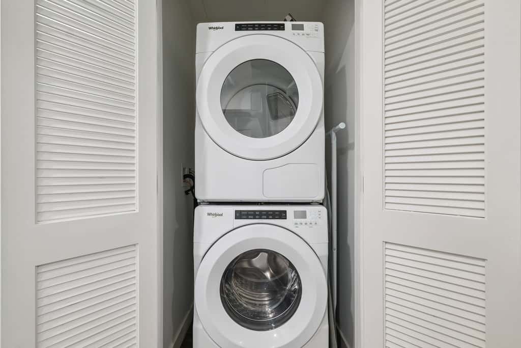 CozySuites Adeline SDO - valet parking, gym, pool!