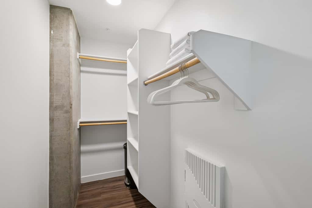 CozySuites Adeline SDO - valet parking, gym, pool!