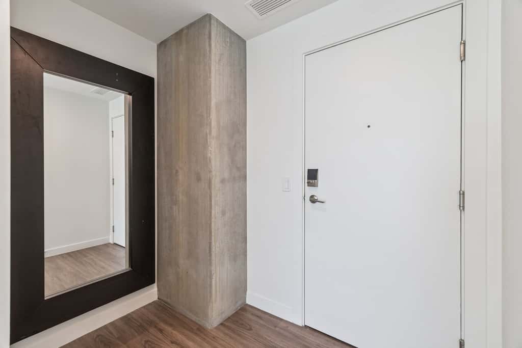 CozySuites Adeline 2BR - gym, pool, valet parking!