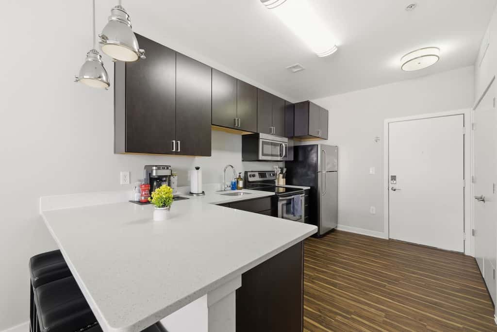 CozySuites | Modern SDO, Monument Circle, Indy