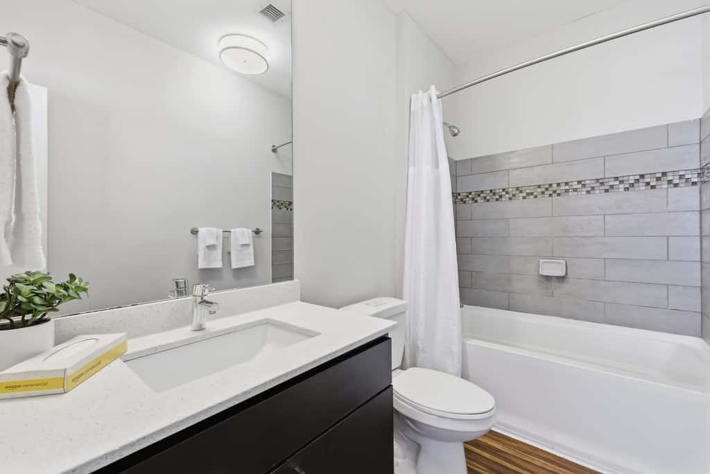 CozySuites | Modern SDO, Monument Circle, Indy