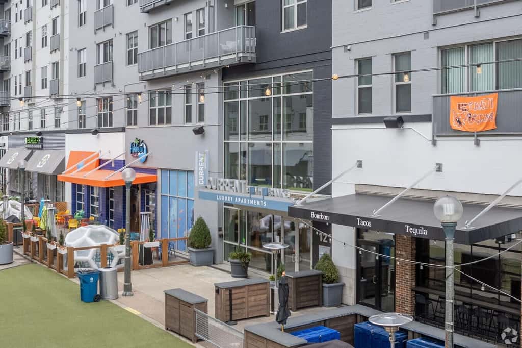 Two Stunning 4BR/4BA CozySuites at the Banks