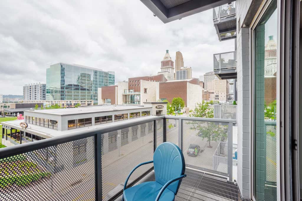 Two Stunning 4BR/4BA CozySuites at the Banks