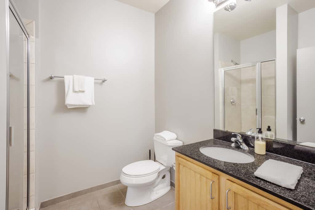 Two Stylish 4BR/4BA CozySuites at the Banks