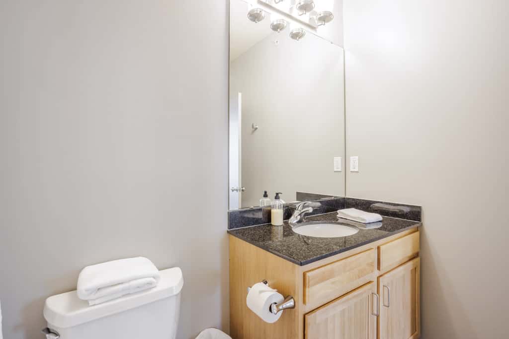Two Stylish 4BR/4BA CozySuites at the Banks