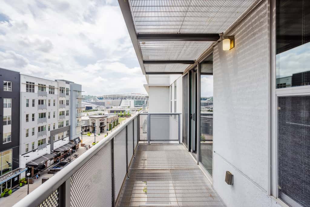 Two Stylish 4BR/4BA CozySuites at the Banks