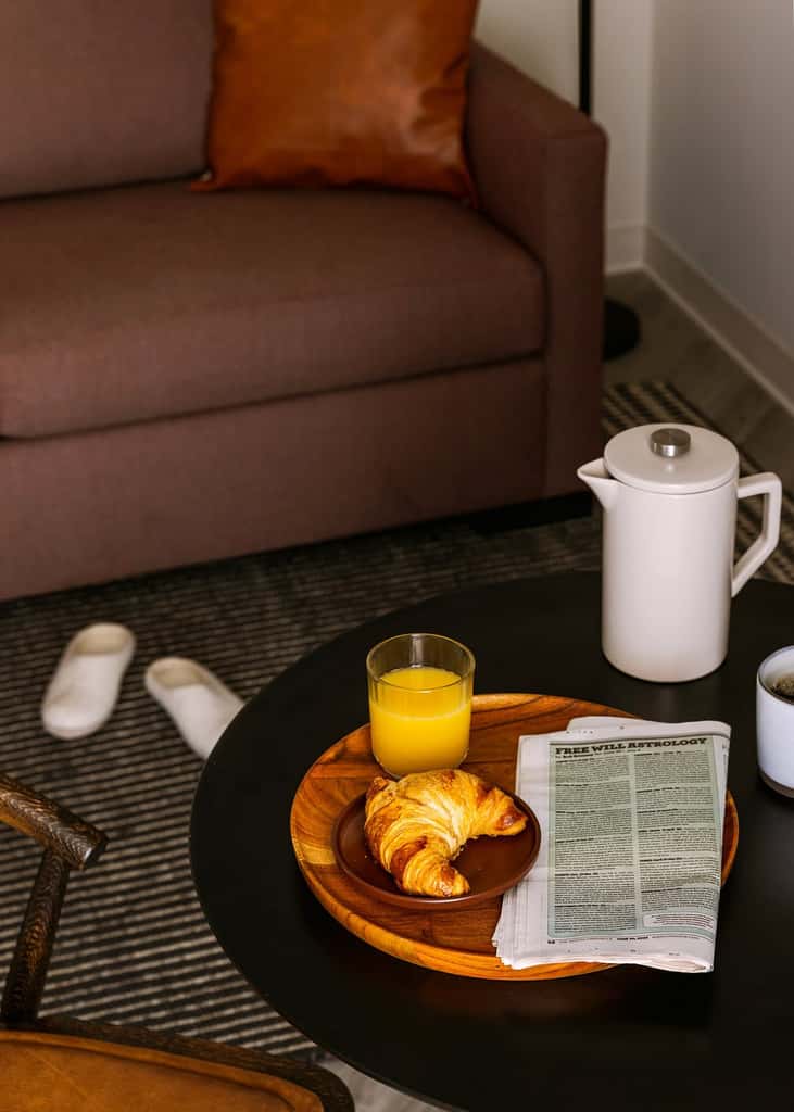 Roami at the Fitz | 1BR sleeps 4 | gym