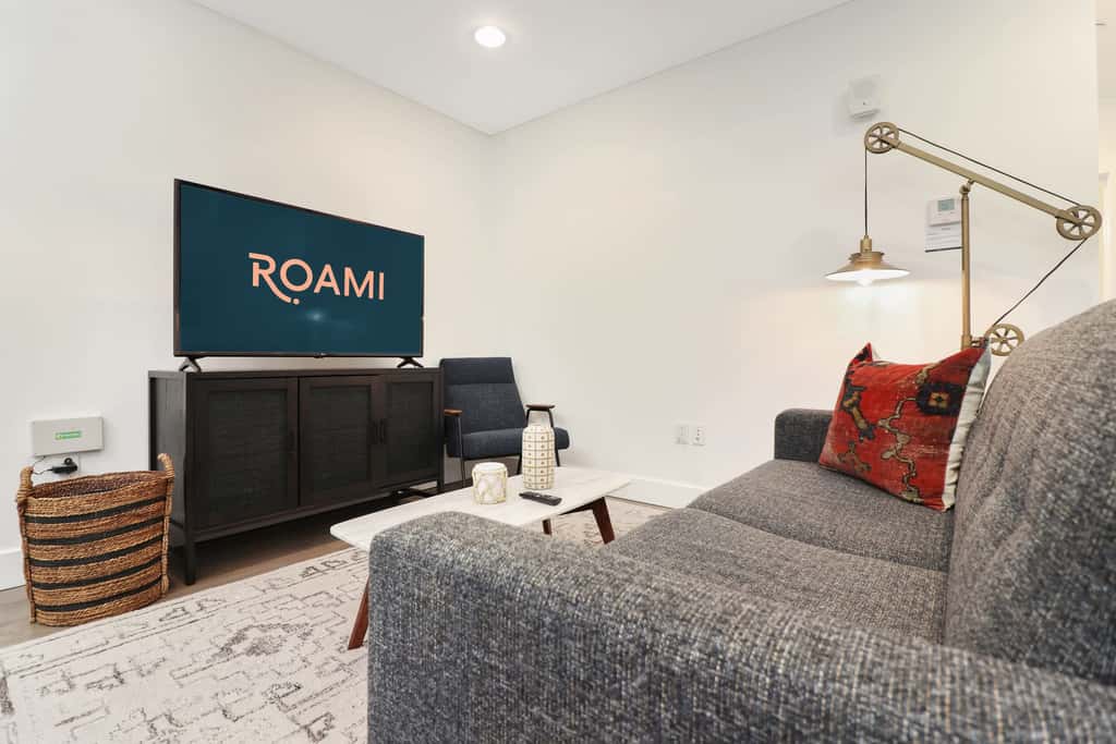 Roami at Bourbon Place |1 Block to Bourbon St| 1BR