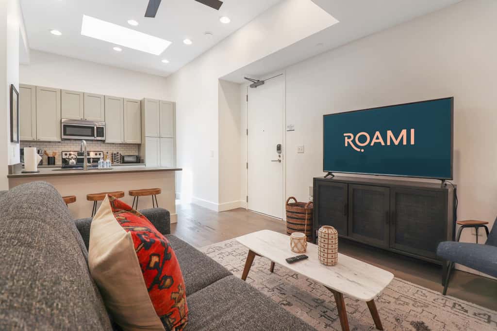 Roami at Bourbon Place |1 Block to Bourbon St| 1BR