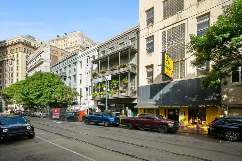 Roami at Bourbon Place |1 Block to Bourbon St| 1BR