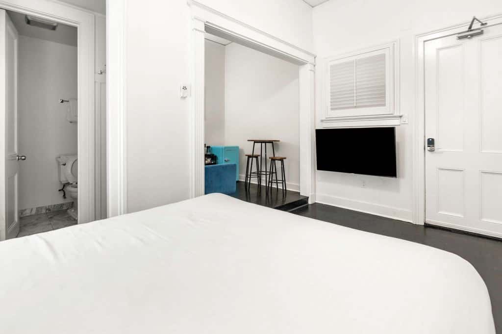 Roami at St. Helene | Combo unit | Chartres St.
