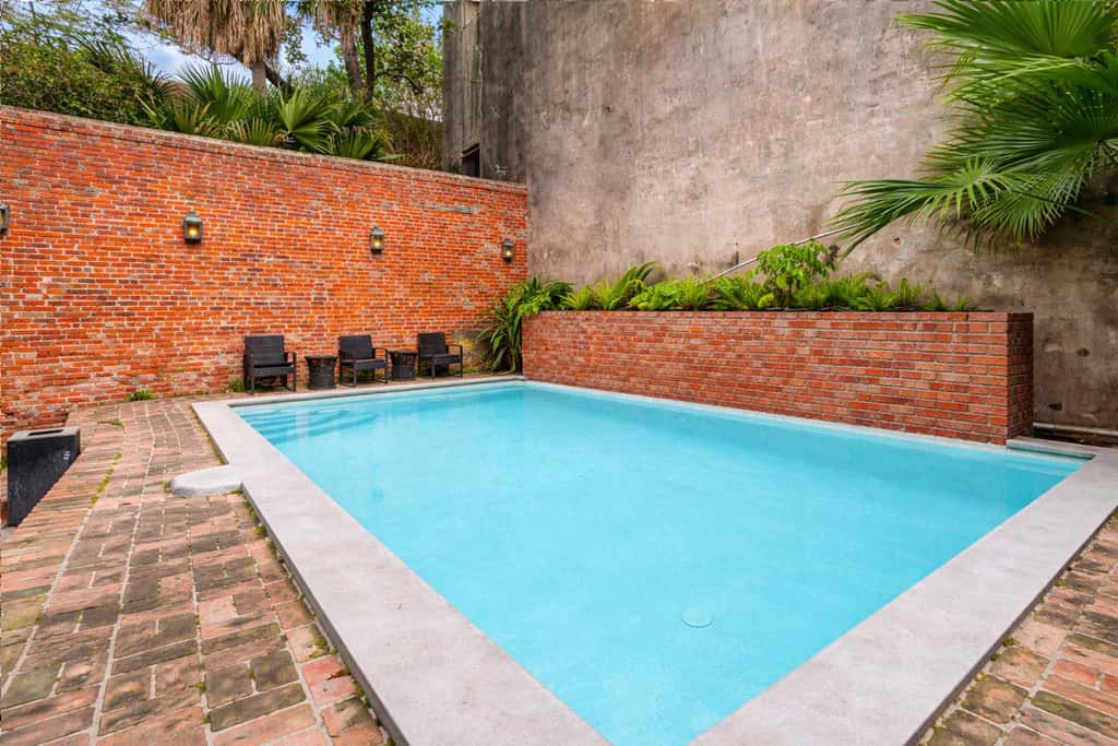 Roami at St. Helene | Combo unit | Chartres St.