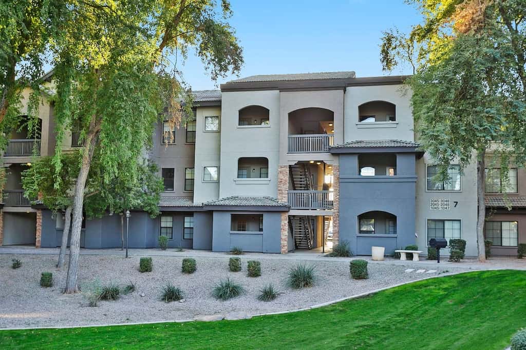 CozySuites Chandler 2BR with 2 pools + Jacuzzi!