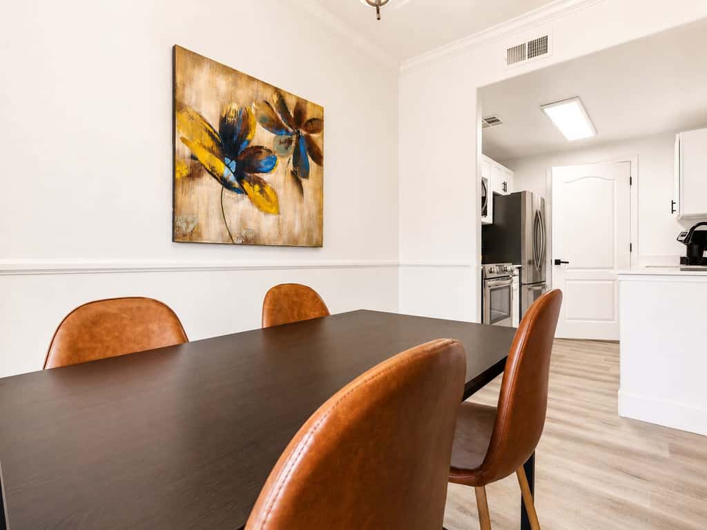 CozySuites Chandler 2BR with 2 pools + Jacuzzi!