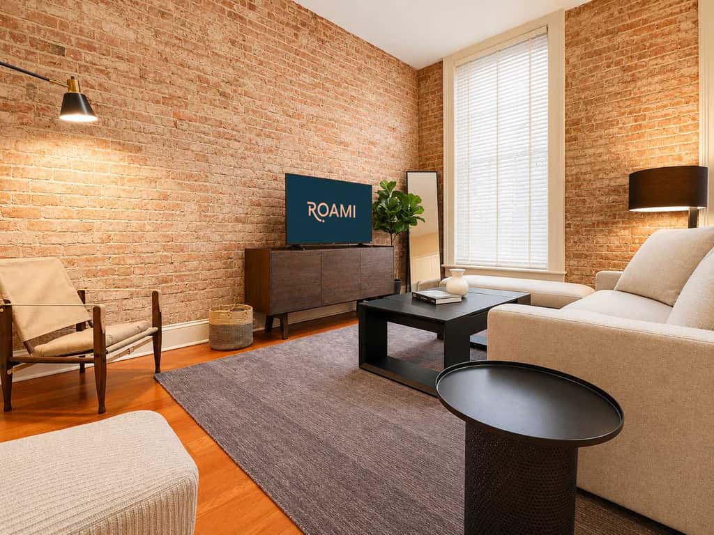 Roami at Factors Row | Courtyard | 3BR Combo