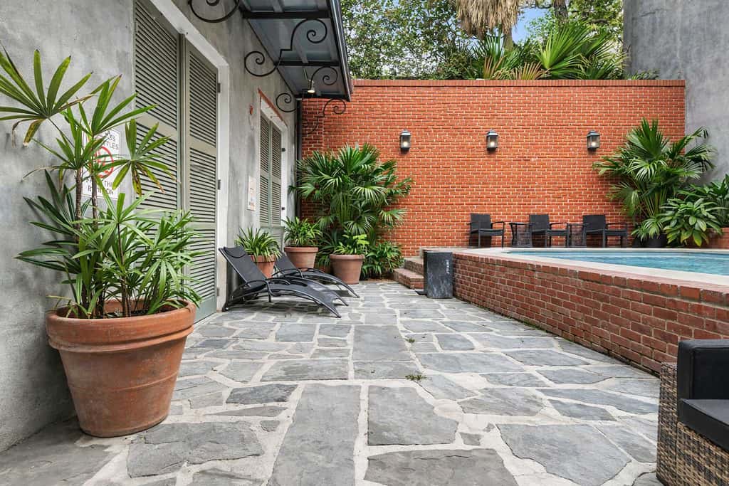 Roami at St Helene Chartres St with Balcony, Pool