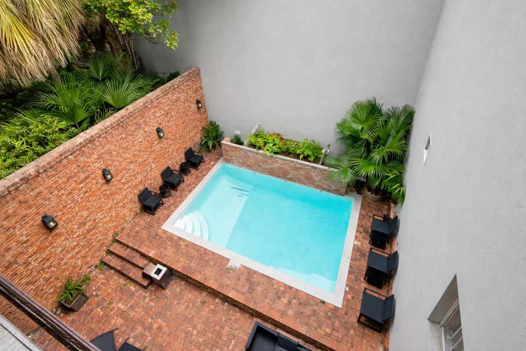 Roami at St Helene Chartres St with Balcony, Pool