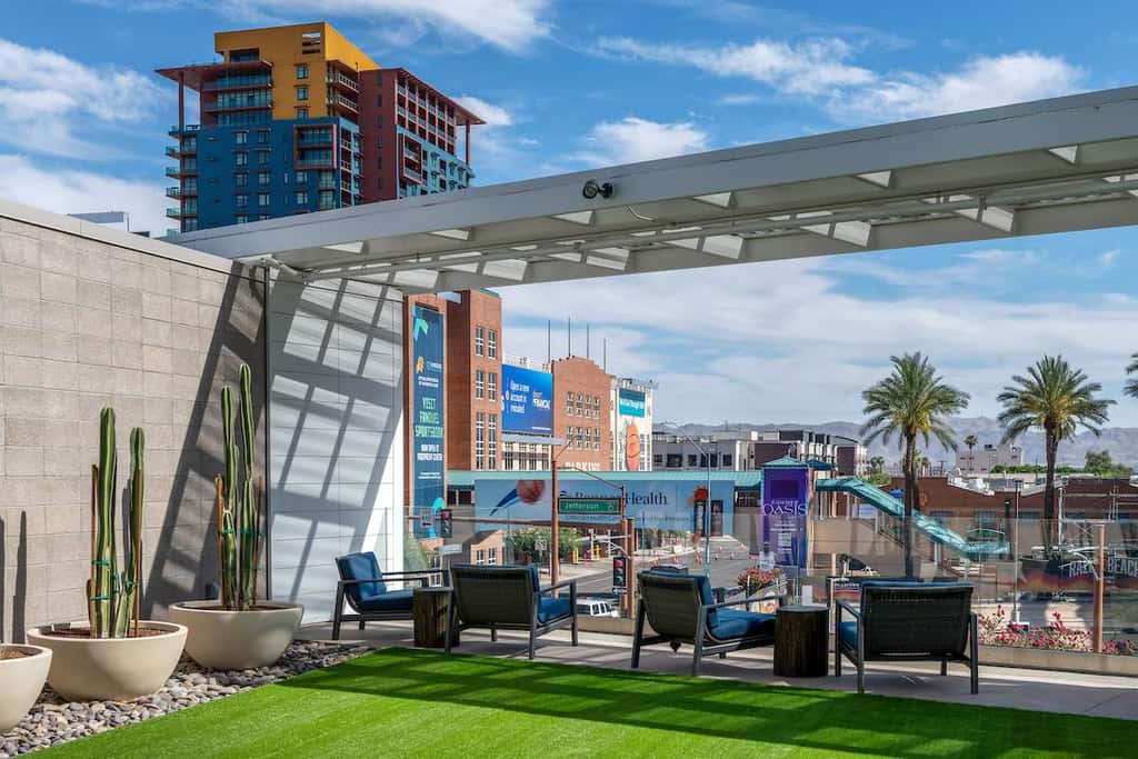CozySuites Adeline - valet parking, gym, pool | 1BR