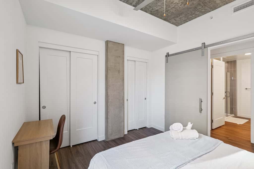 CozySuites Adeline - valet parking, gym, pool | 1BR