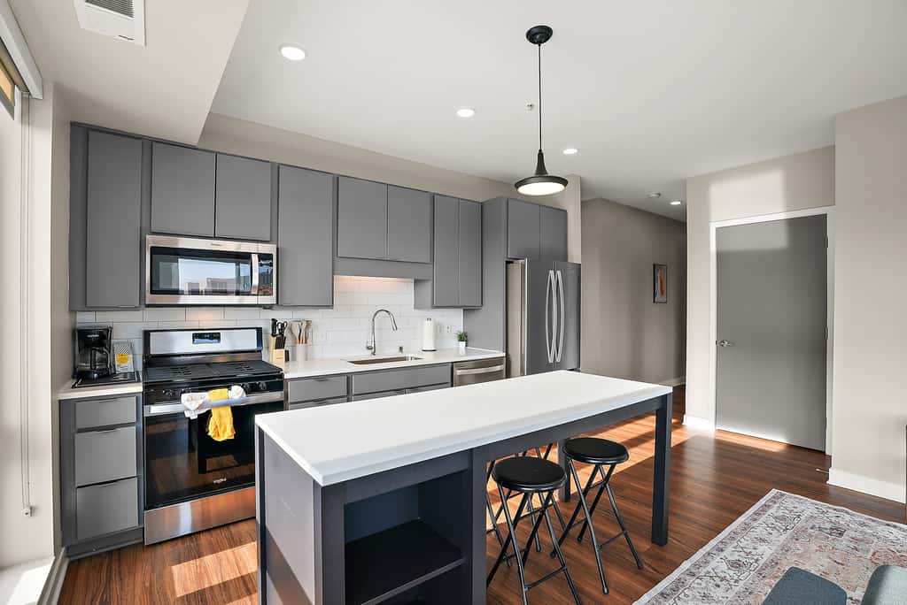 CozySuites in Marquee 2BR 2BA w/ pool & gym