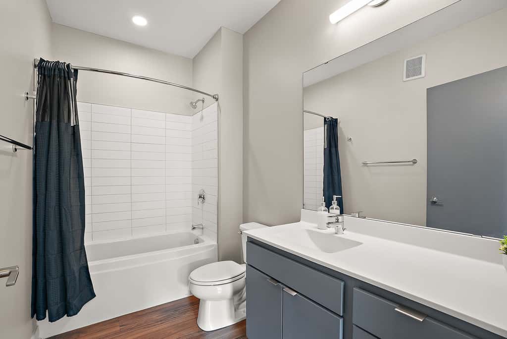 CozySuites in Marquee 2BR 2BA w/ pool & gym