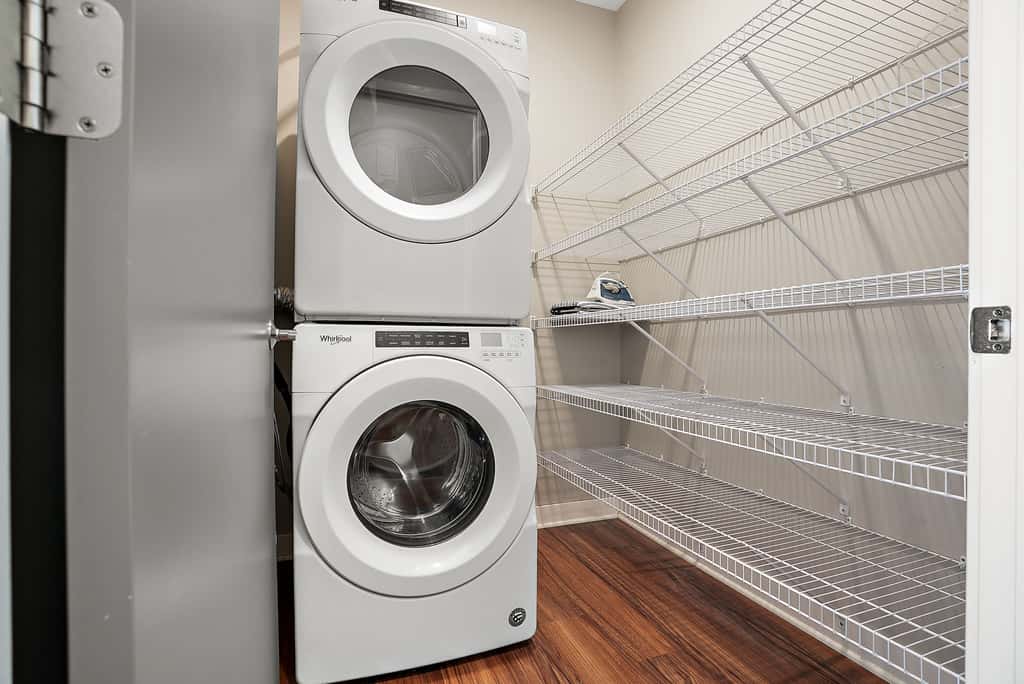 CozySuites in Marquee 2BR 2BA w/ pool & gym