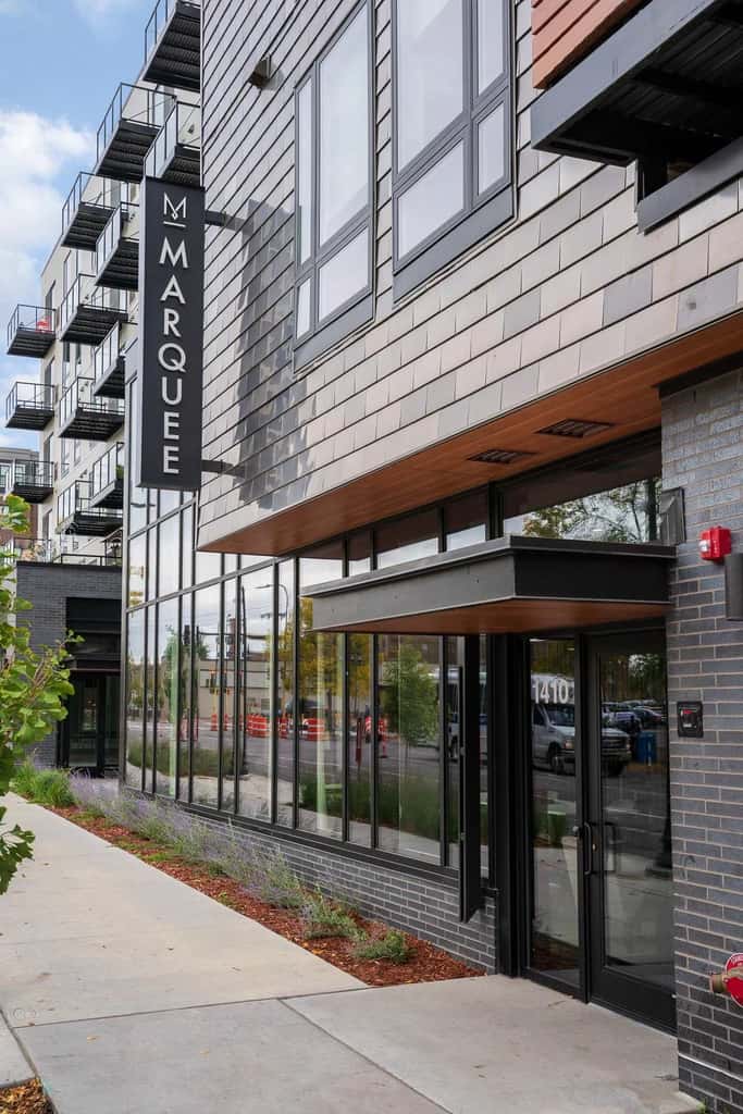 CozySuites in Marquee Studio w/ balcony,pool & gym