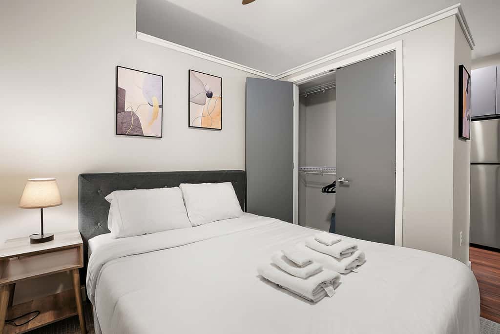 CozySuites in Marquee Studio w/ balcony,pool & gym