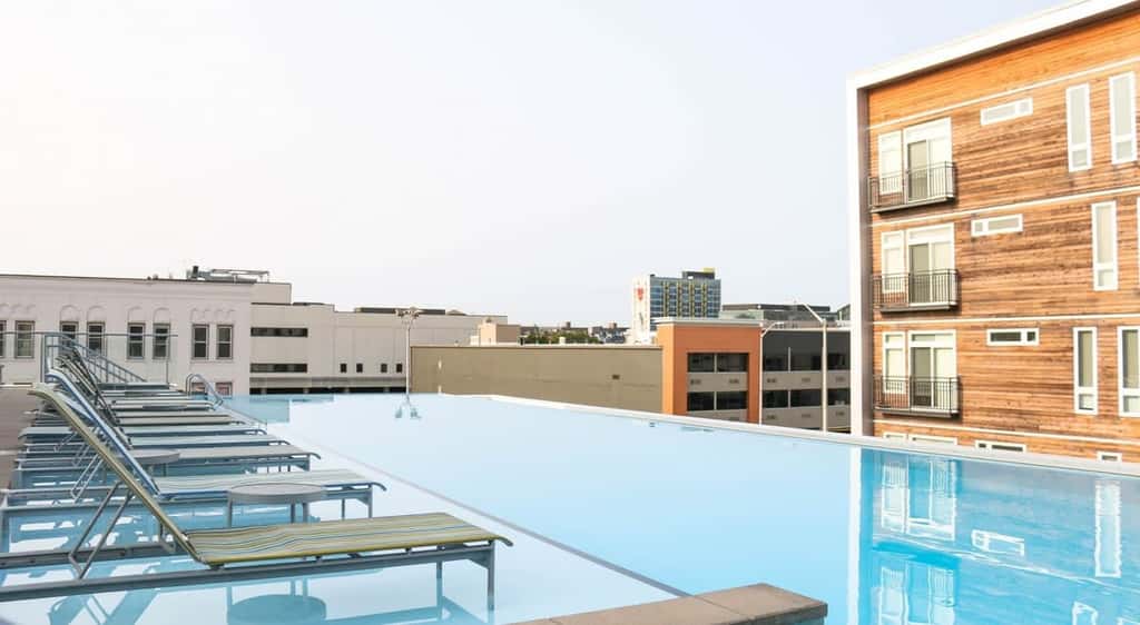 CozySuites | 3BR Monument Circle, Indy with parking