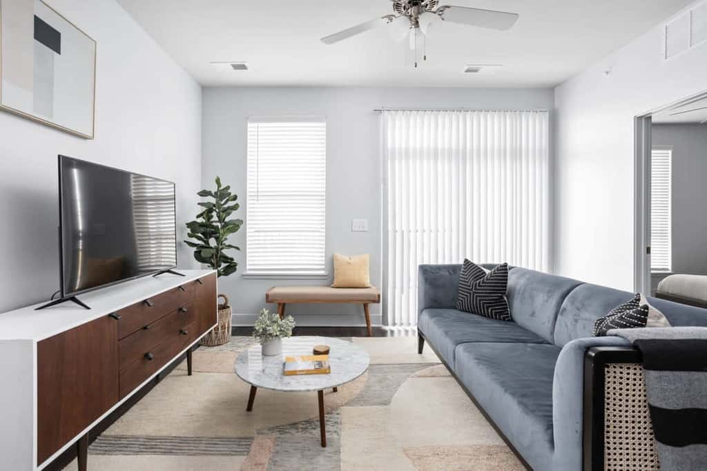 CozySuites Modern 2BR/2BA, Nora Indianapolis