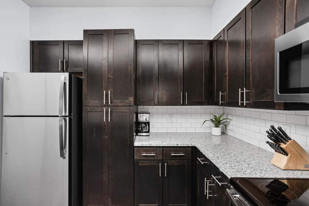 CozySuites Modern 2BR/2BA, Nora Indianapolis