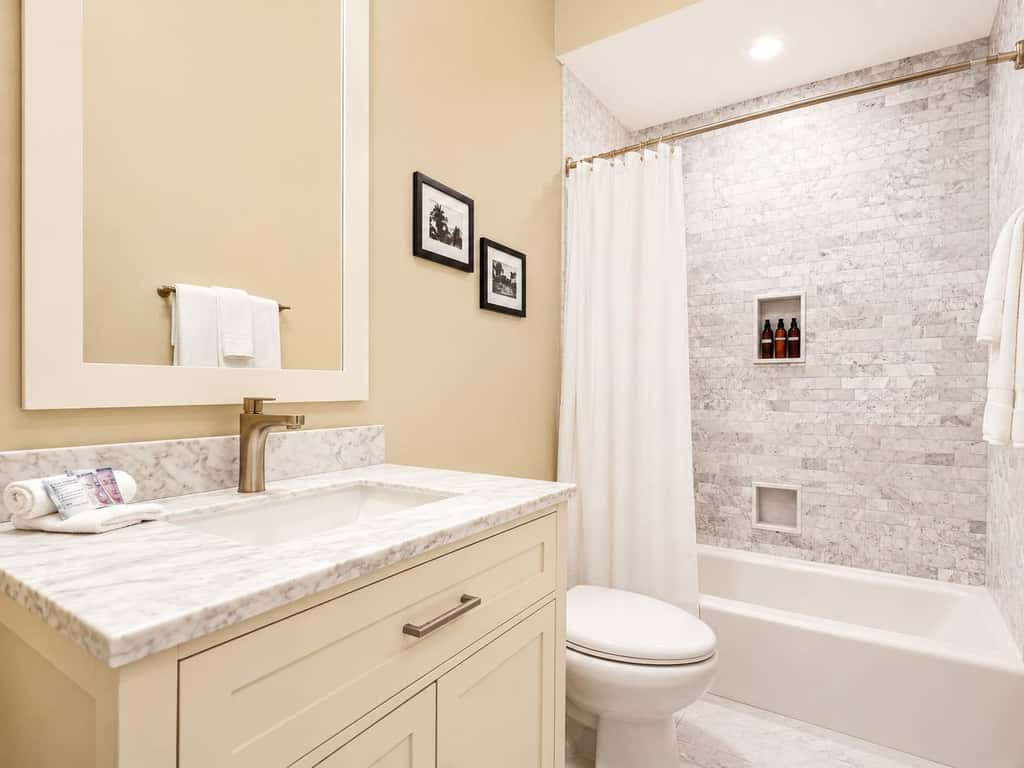 Roami at Factors Row | Courtyard | 4BR Combo