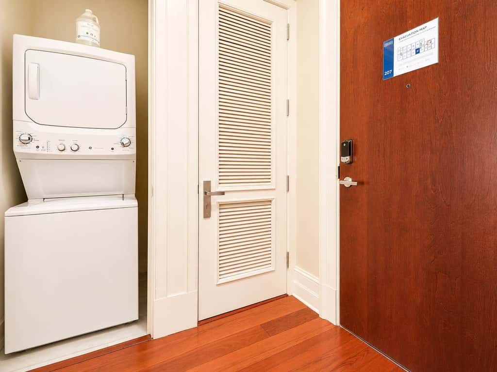Roami at Factors Row | Courtyard | 4BR Combo