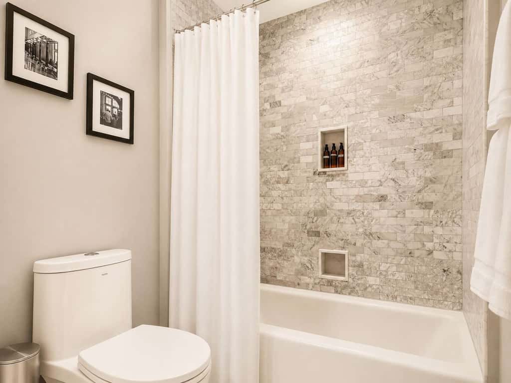 Roami at Factors Row | Courtyard | 4BR Combo