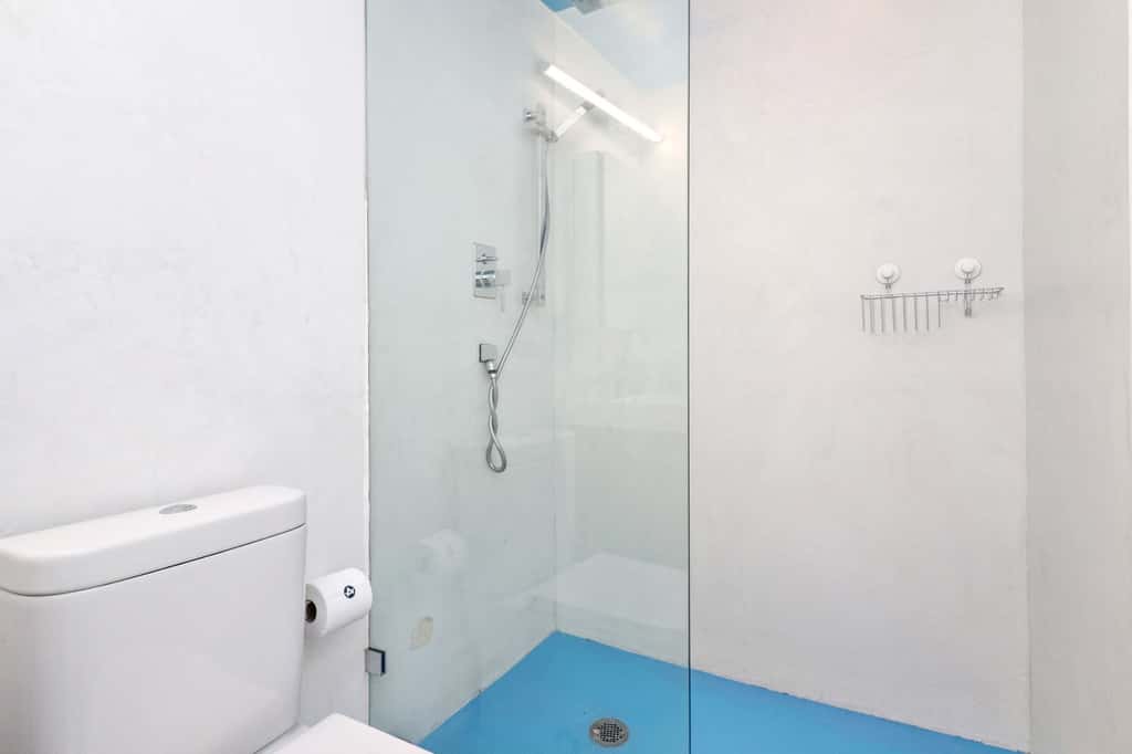 Roami at 250 Collins | Pool | Next to Beach | 1BR