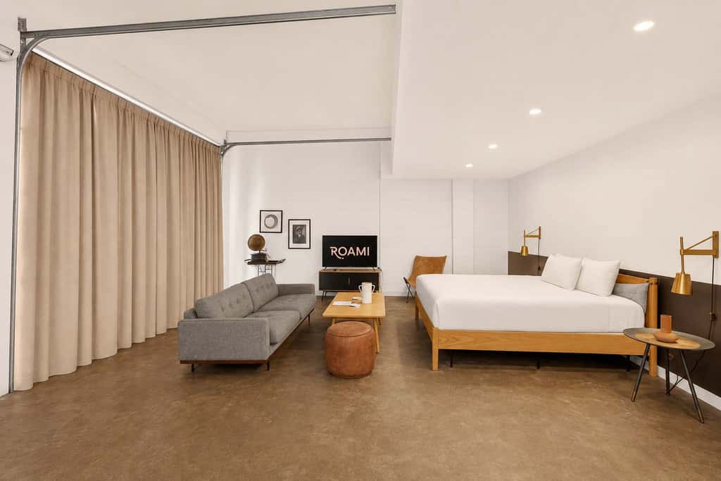 Roami at The Mandeville | Studio
