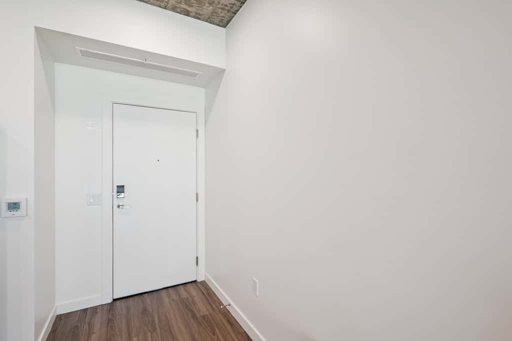 Cozysuites Adeline 1BR - valet parking, gym, pool!