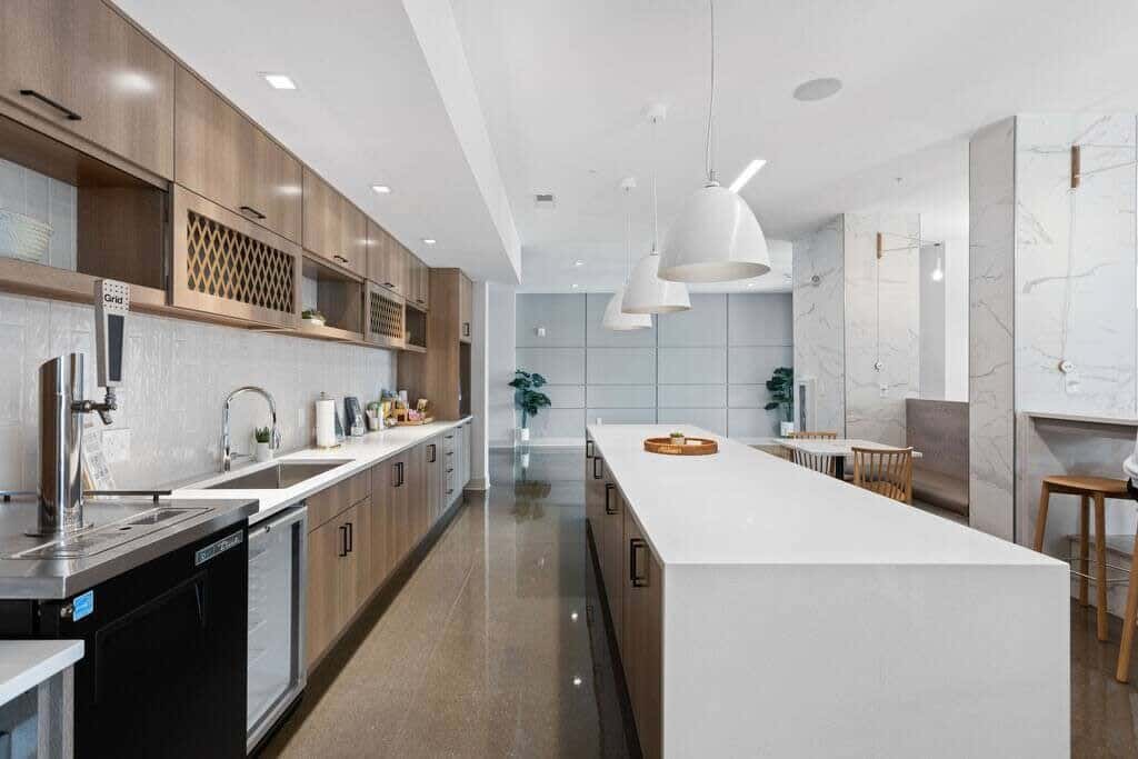 Modern Studio CozySuites Downtown