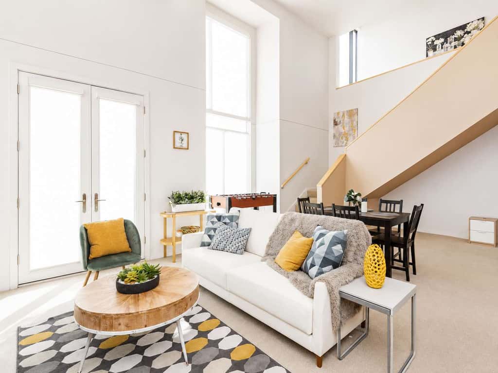 Modern Penthouse on Mass  By CozySuites