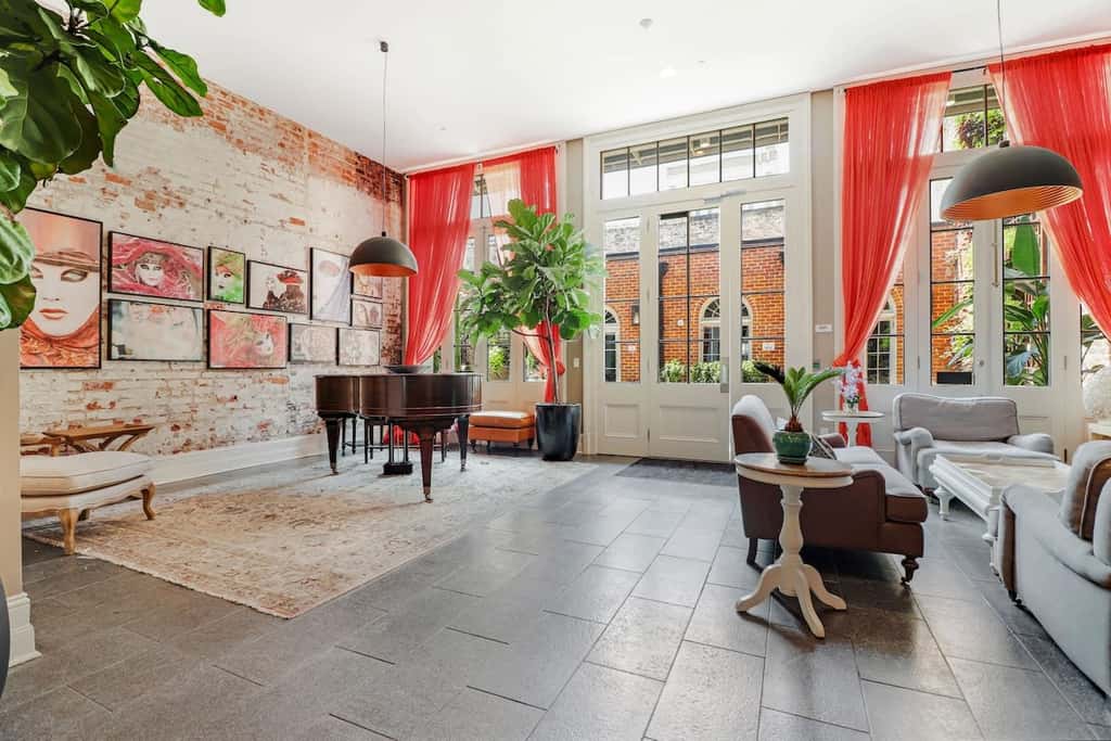 Roami at Factors Row | Courtyard | 5BR Combo