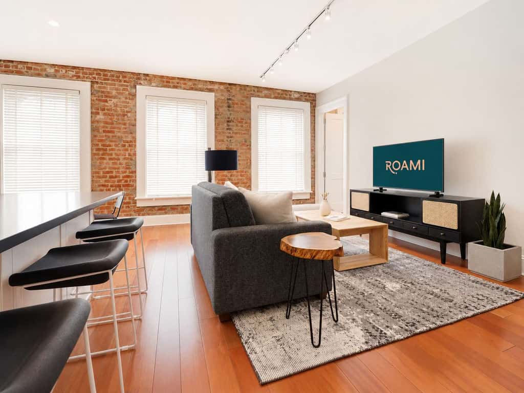 Roami at Factors Row | Courtyard | 5BR Combo