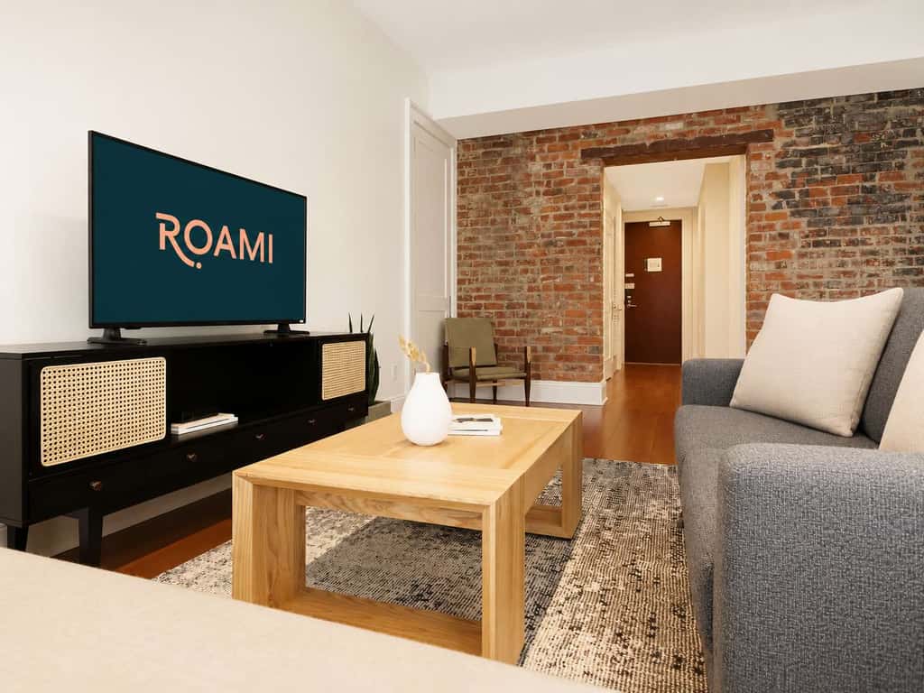 Roami at Factors Row | Courtyard | 5BR Combo