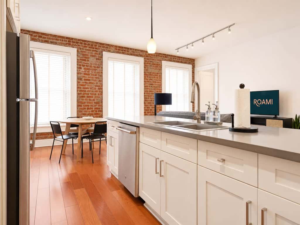Roami at Factors Row | Courtyard | 5BR Combo