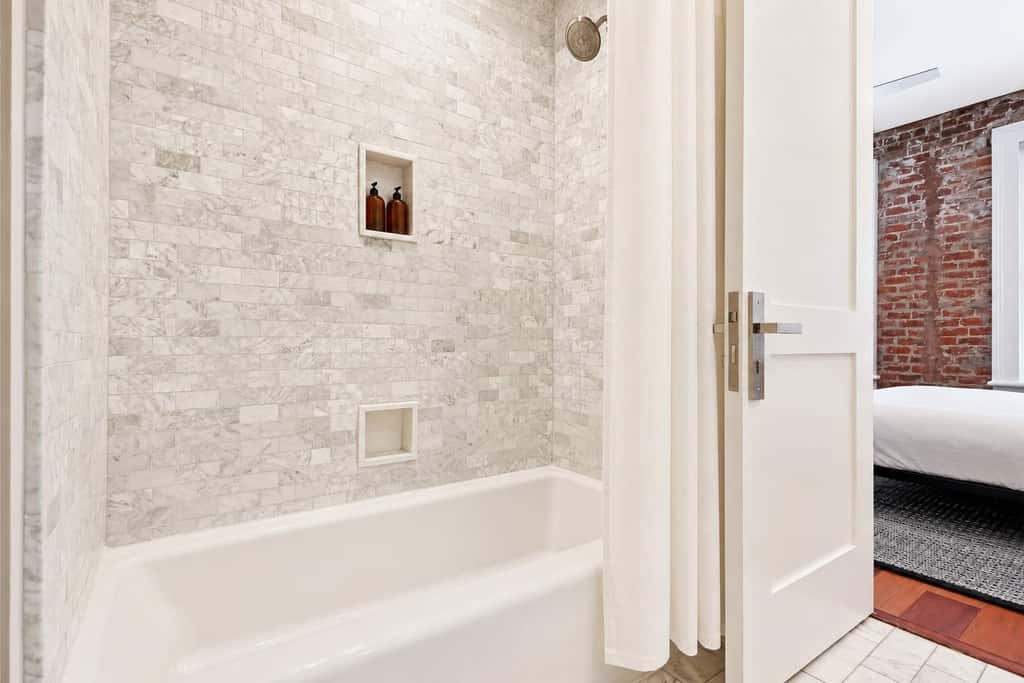 Roami at Factors Row | Courtyard | 5BR Combo