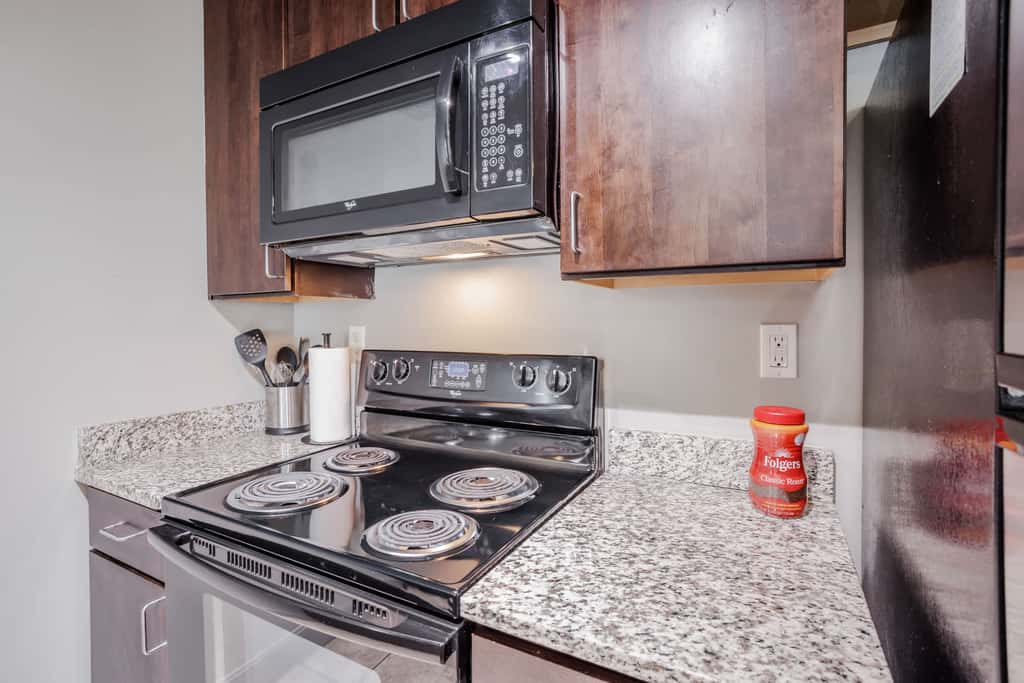 2BR/2BA CozySuites at the Banks