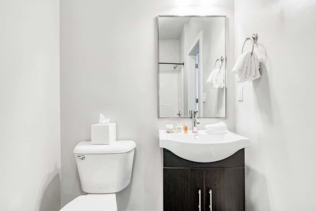 CozySuites Music Row Bold 1BR in Midtown Nashville