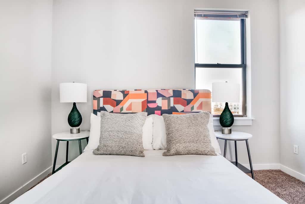 CozySuites Music Row Bold 1BR in Midtown Nashville